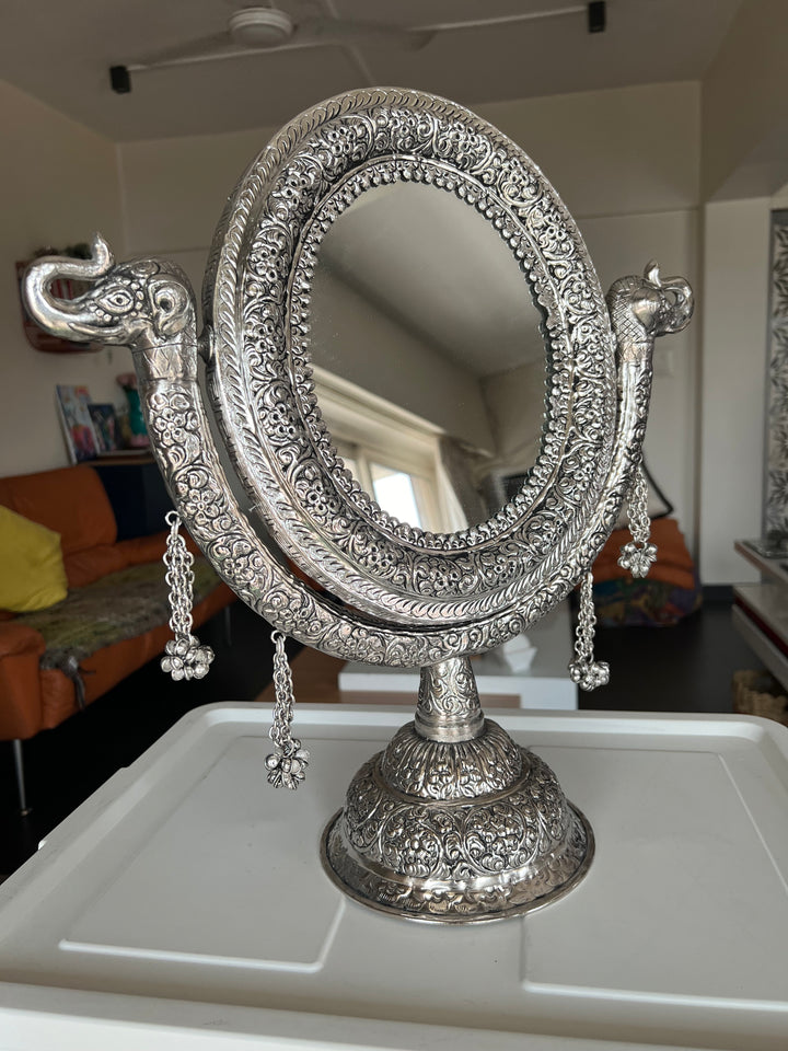 Professional Decorative Makeup Mirror for Queens/ Mirror for Jewlery