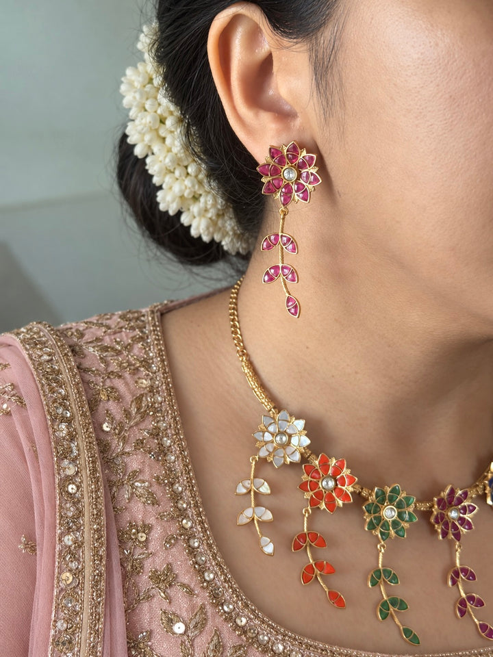 Multicolour Jadau Flower and Leaf Necklace Set