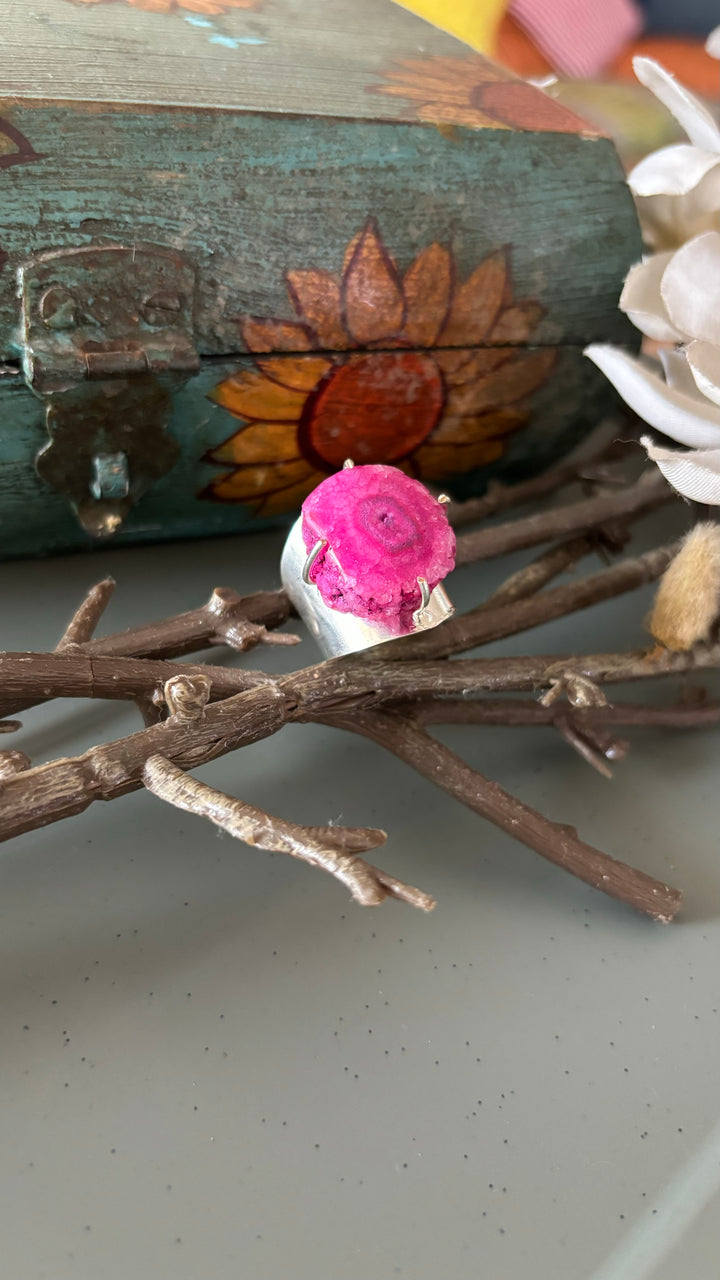 Pink Solar Quartz Ring - A Touch of Timeless Beauty