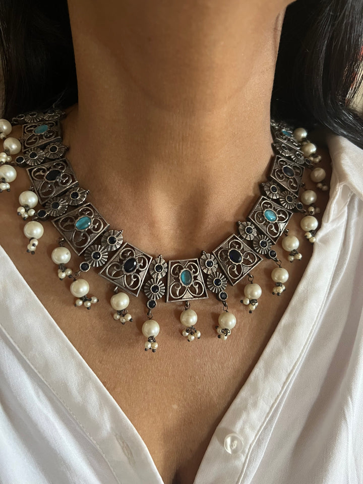 Vintage Artistic Necklace with Statement Earrings