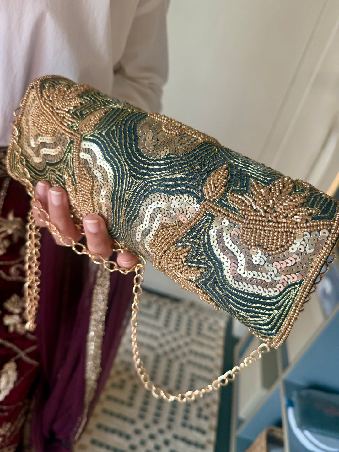 Aurea Envelope Clutch & Sling Bag – Black & Gold
