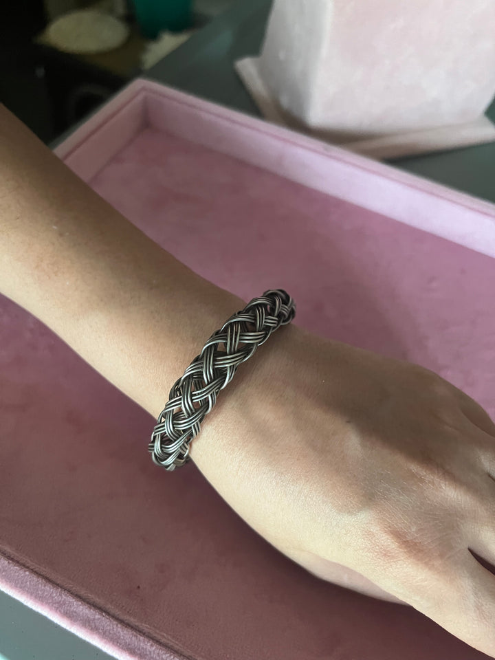 Artisanal Tribal Brass Cuff - A Masterpiece of Elegance