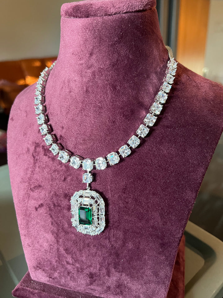 Scintillating Faux Diamond & Crystal Stone Necklace Set - Timeless Glamour