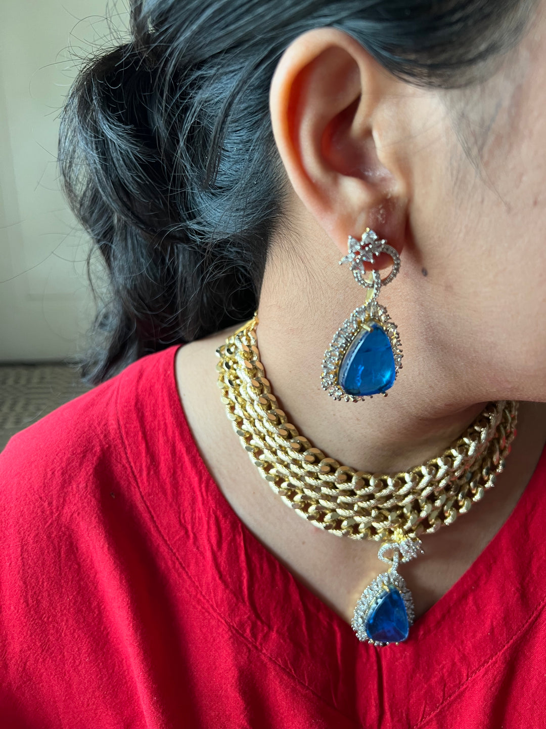 Exquisite Pendant Necklace Set - A Masterpiece of Elegance