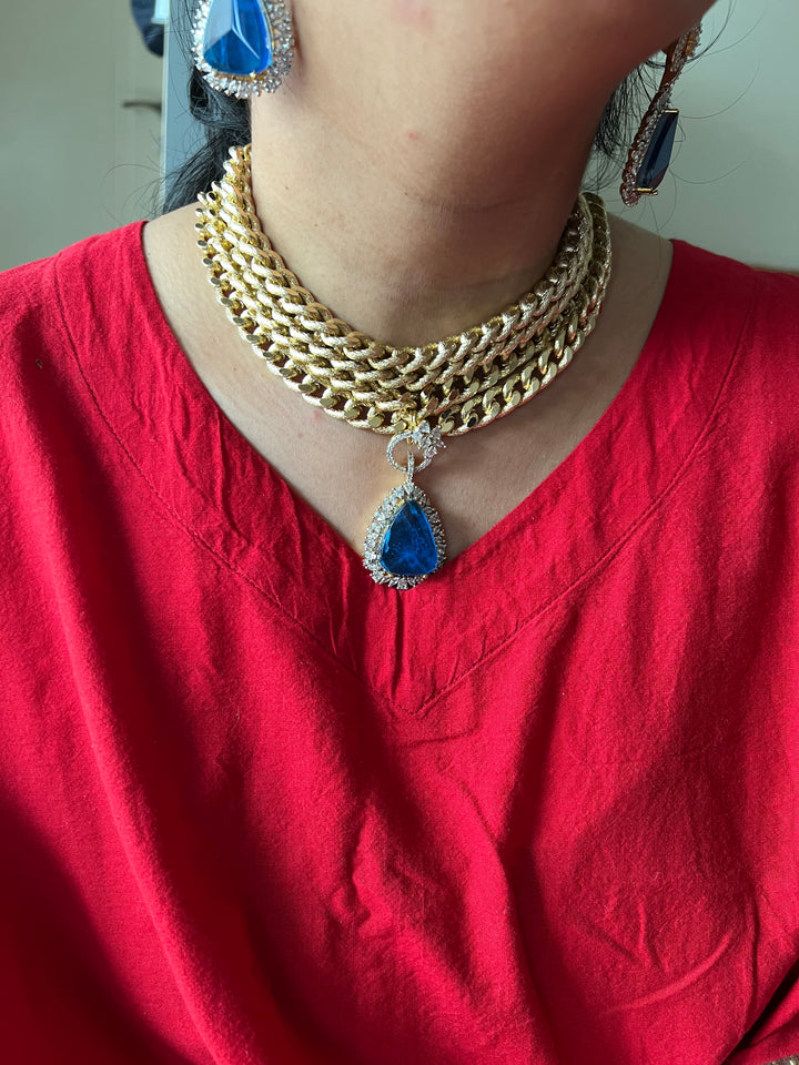 Exquisite Pendant Necklace Set - A Masterpiece of Elegance