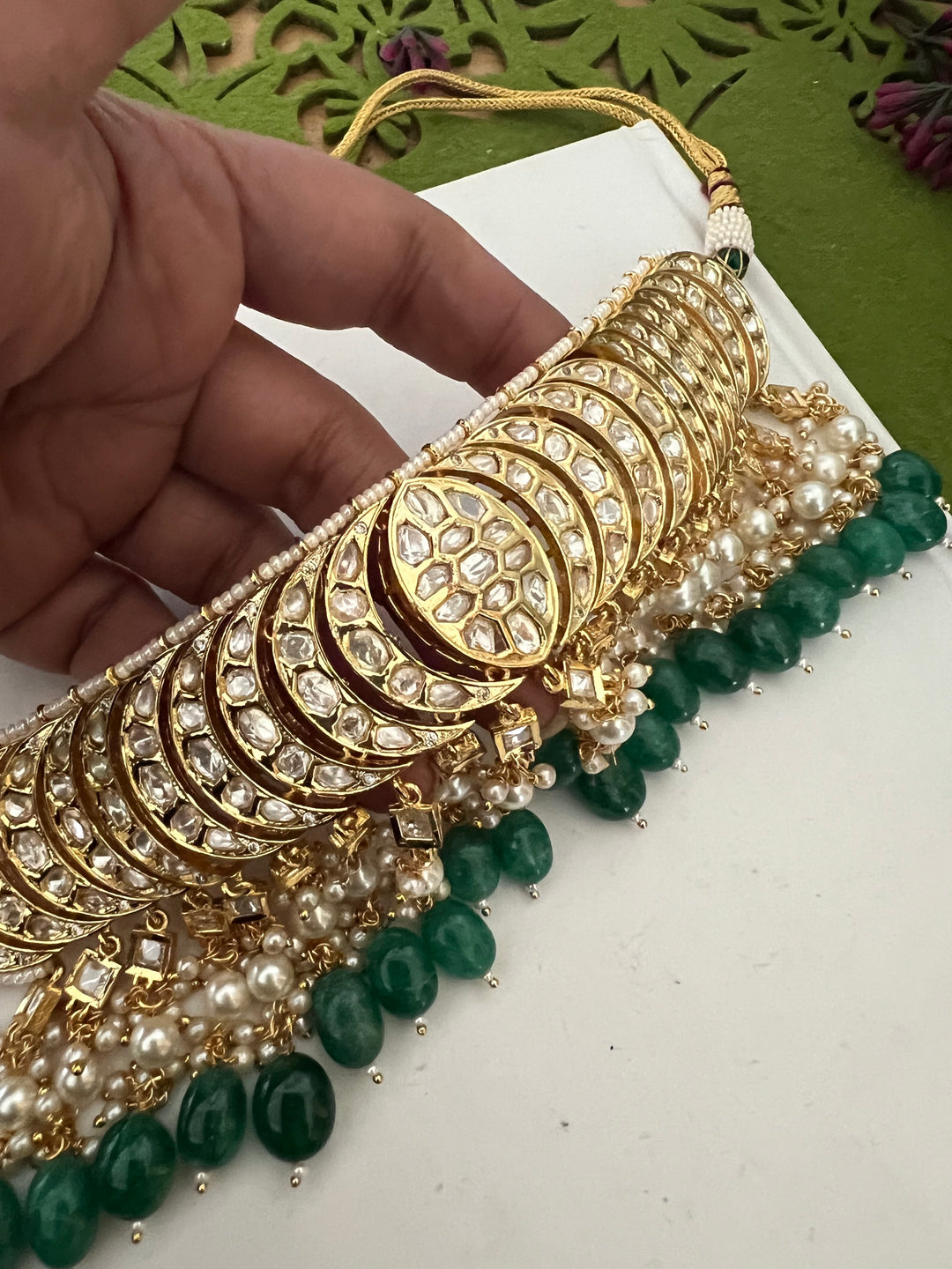 Scintillating Kundan Choker with Earrings