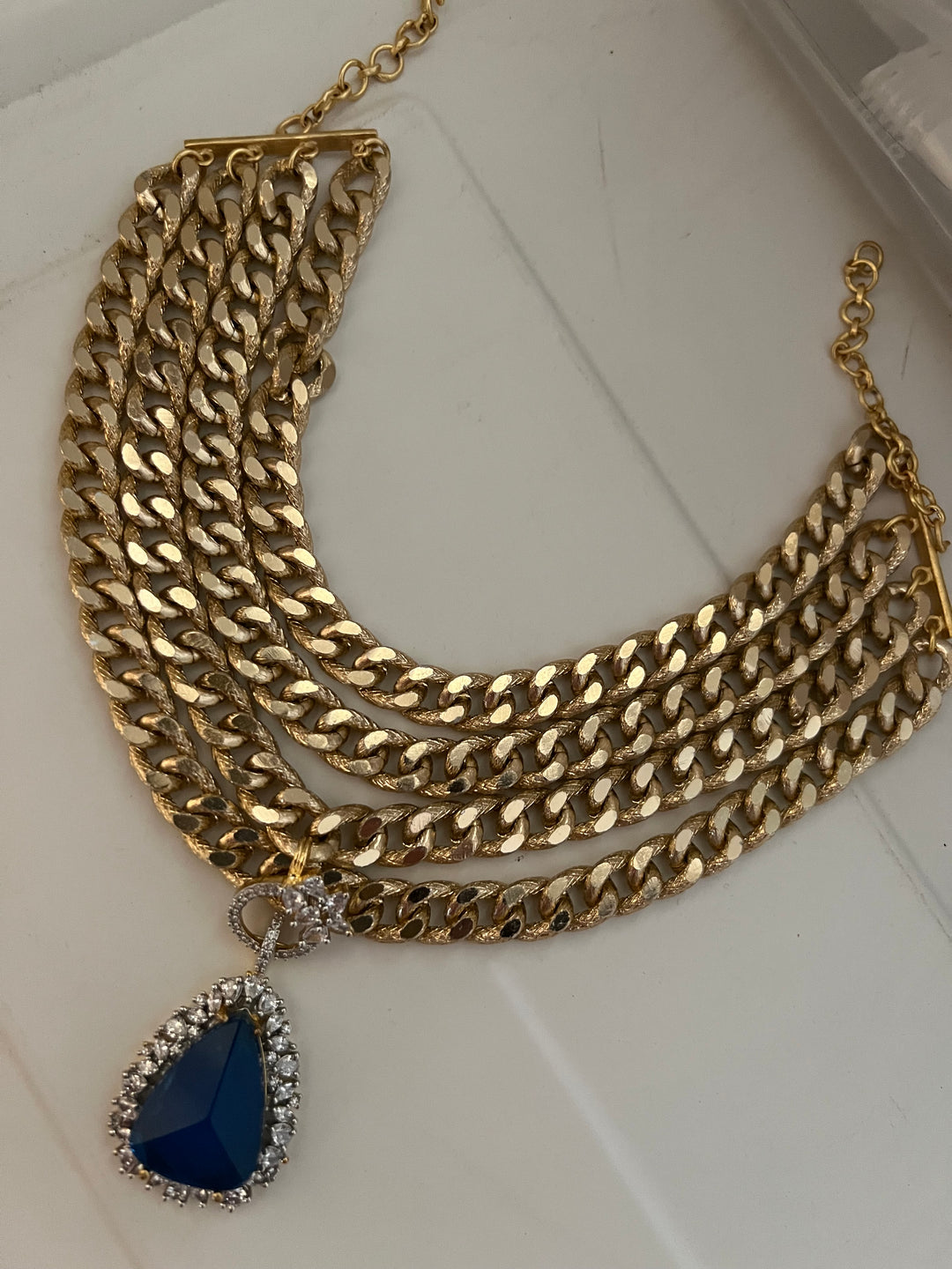 Exquisite Pendant Necklace Set - A Masterpiece of Elegance