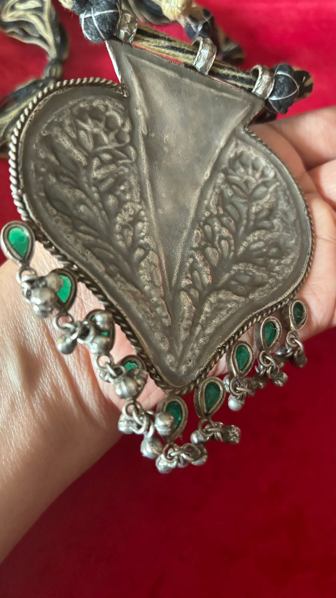 Statement Antique Pendant Necklace - A Timeless Masterpiece