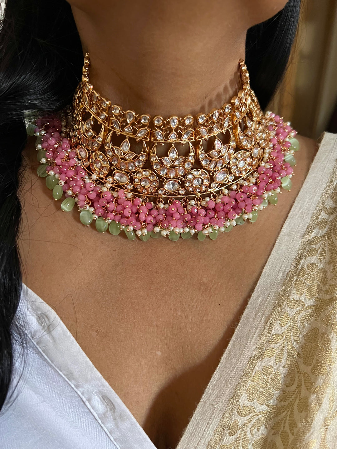 Scintillating Bridal Kundan Choker with Earrings and Maangtikka