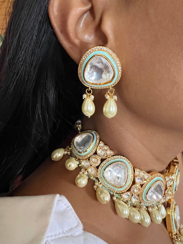 Bridal Kundan Choker with Earrings and Maangtikka