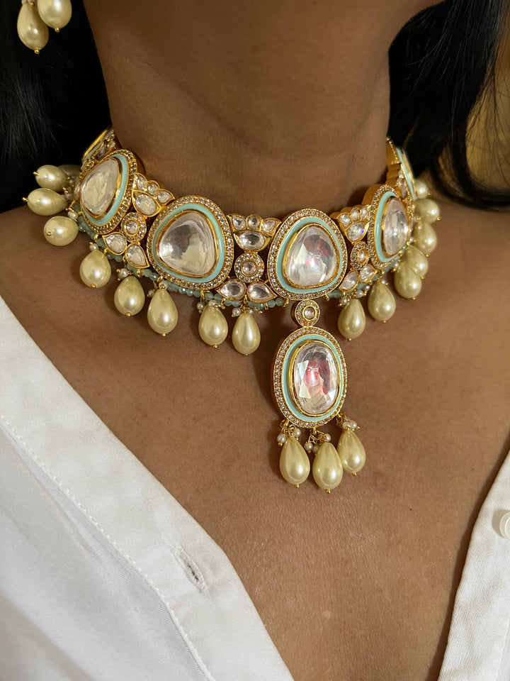 Bridal Kundan Choker with Earrings and Maangtikka