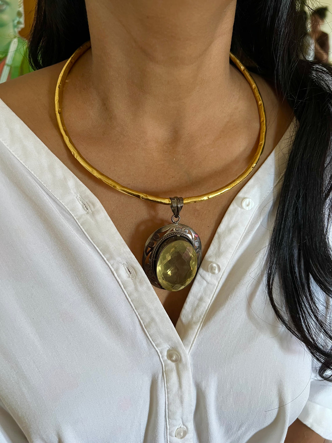 Hasli Necklace with Pretty Pendant