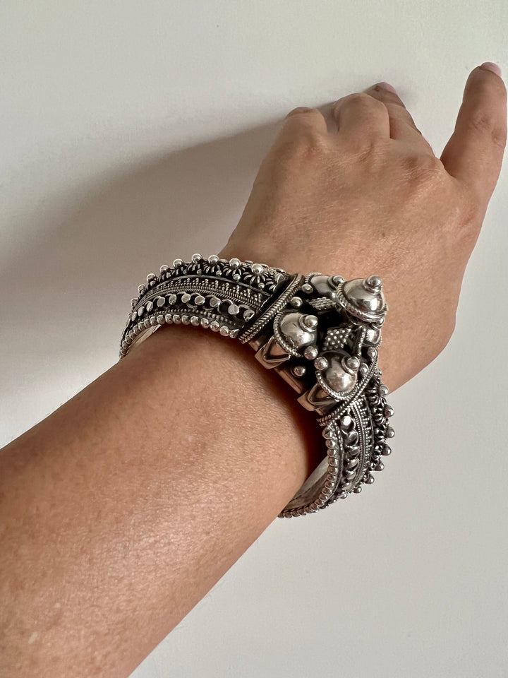 Tribal Bangle - Exquisite Sterling Silver Craftsmanship