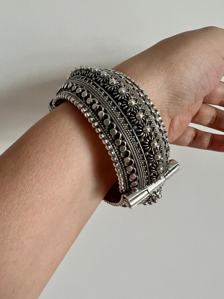 Tribal Bangle - Exquisite Sterling Silver Craftsmanship
