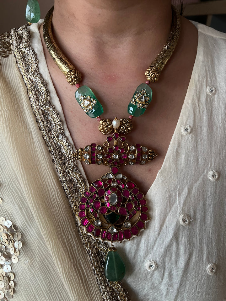 SHIVKA Jadau Antique Fusion Necklace Set | Kundan | Aventurine | Bridal Jewelry