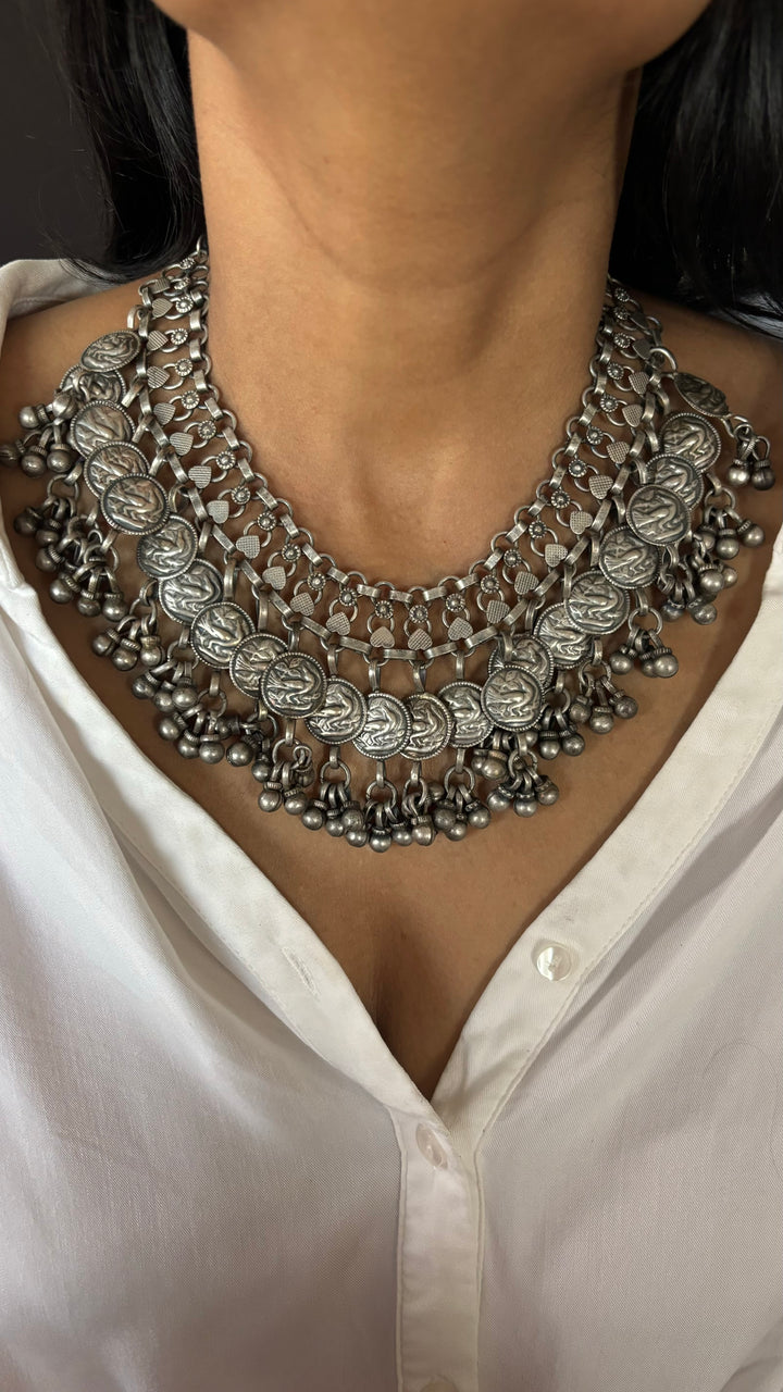 Antique Coin Necklace - Elevate Your Elegance