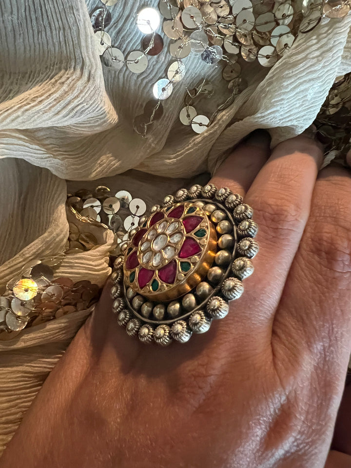 Kundan Silver Ring - A Touch of Timeless Beauty