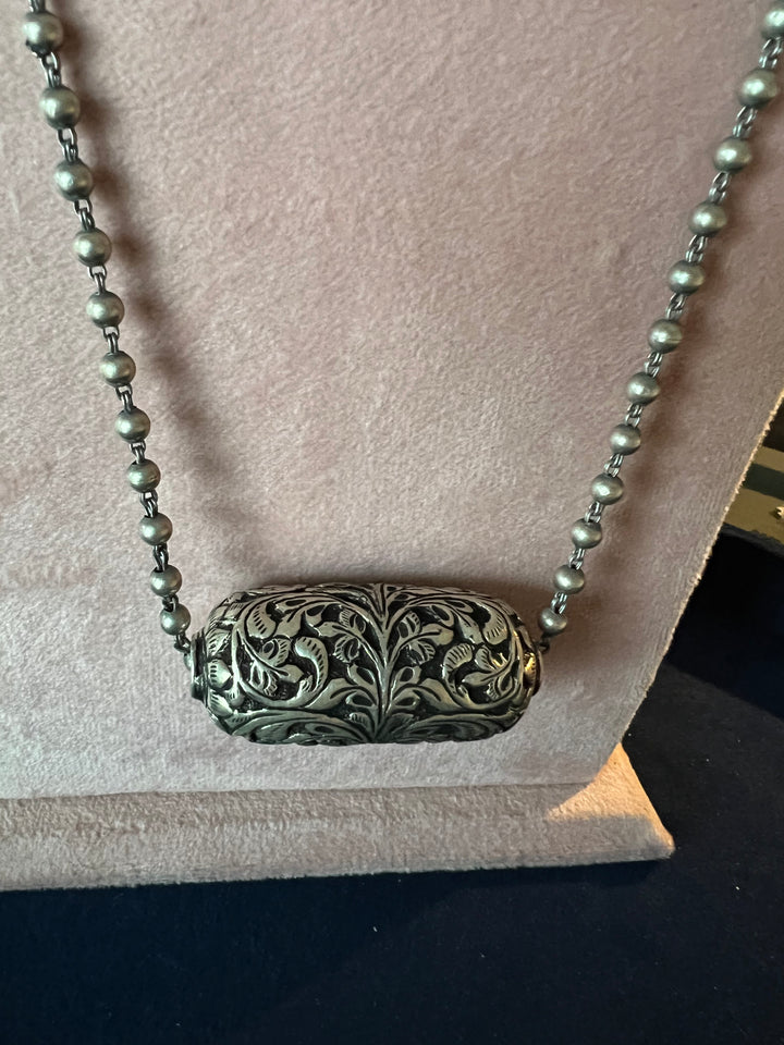 Chitai Work Silver Beads Necklace - Timeless Elegance