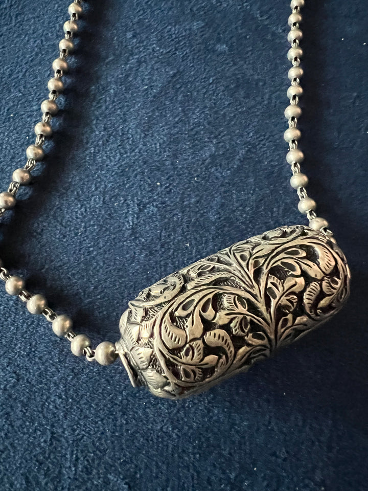Chitai Work Silver Beads Necklace - Timeless Elegance