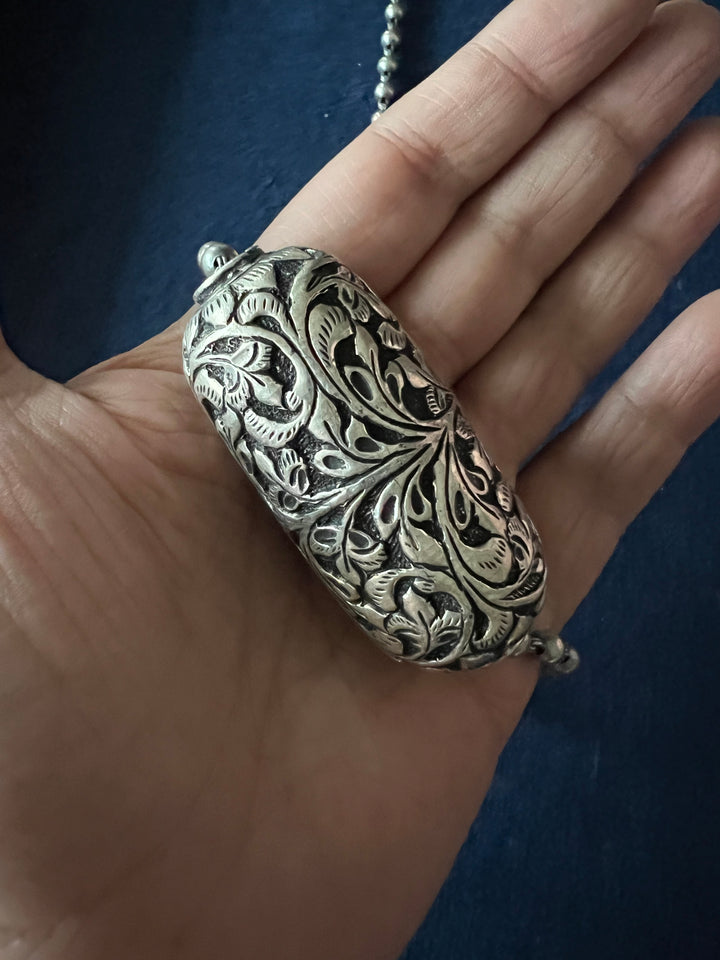 Chitai Work Silver Beads Necklace - Timeless Elegance