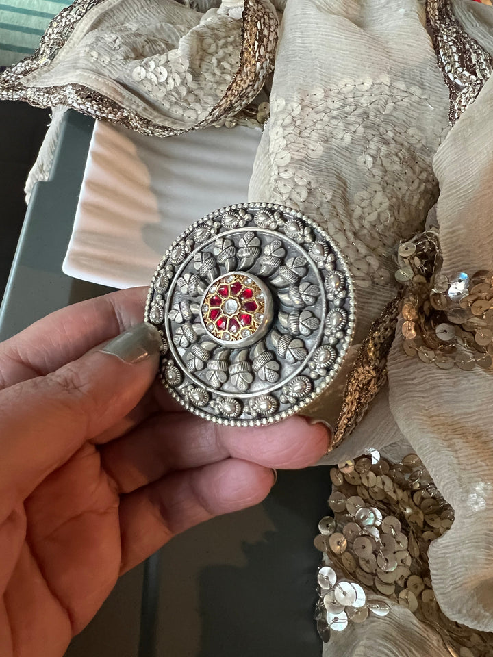 Kundan Silver Ring - A Touch of Timeless Beauty