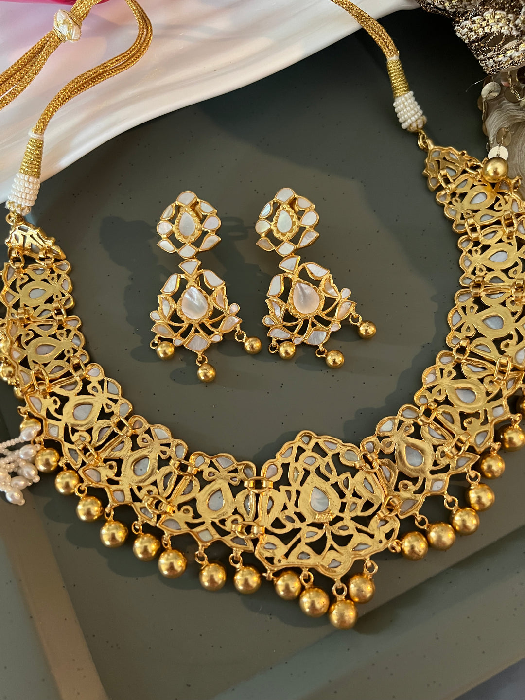 Elegant Mother of Pearl 925 Silver Necklace Set - Unmatched Quality and Style