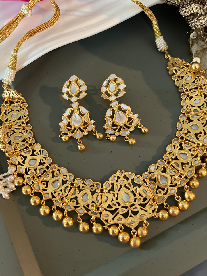 Elegant Mother of Pearl 925 Silver Necklace Set - Unmatched Quality and Style