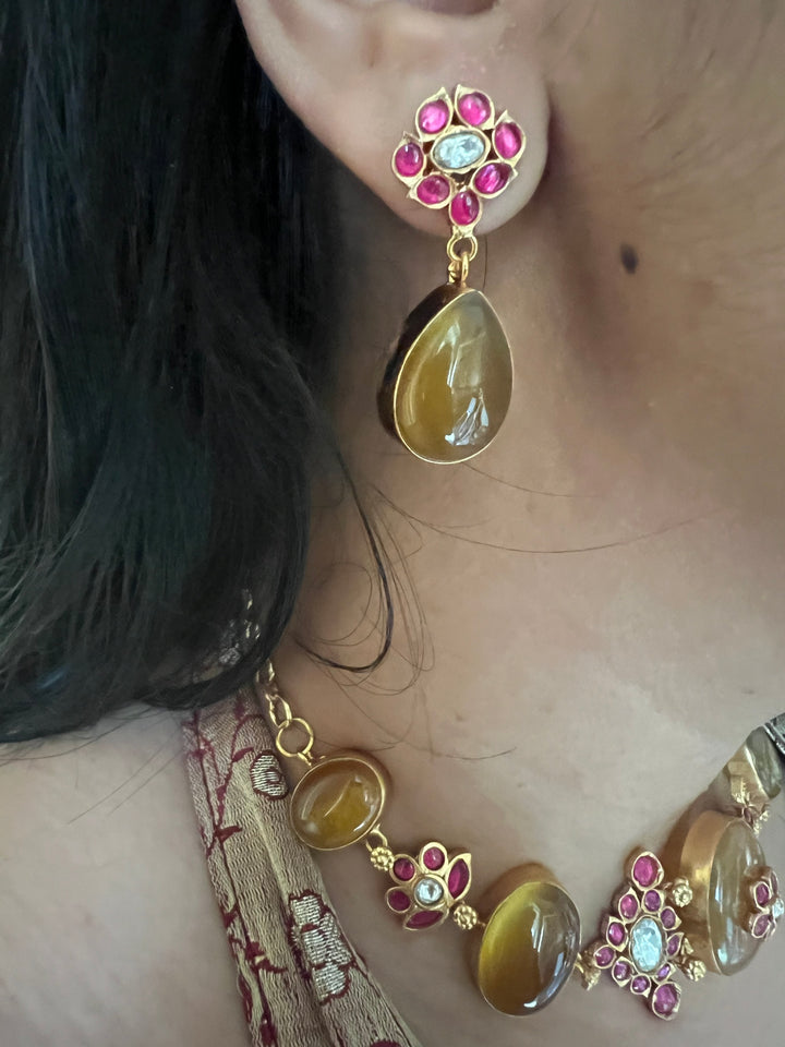 SHIVKA Citrine Kundan Choker Set | Antique Gold | Bridal Necklace