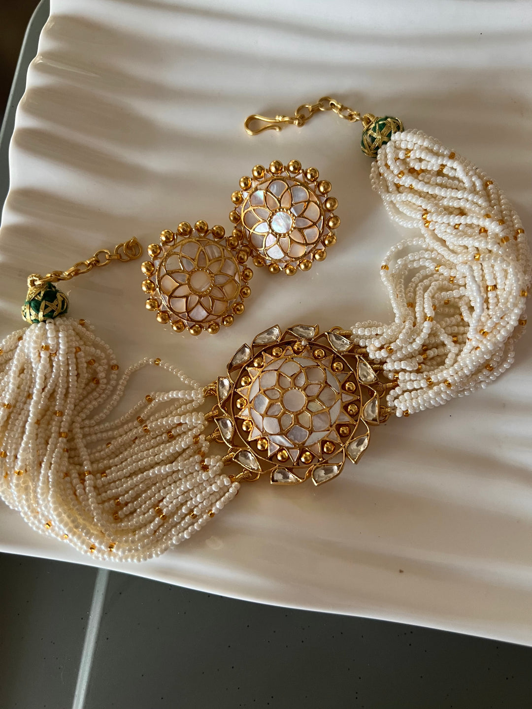 Elegant Mother of Pearl 925 Silver Choker Necklace Set - Unmatched Quality and Style