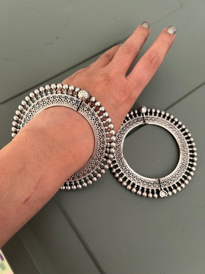 Exquisite Brass Kada - Unparalleled Quality and Style