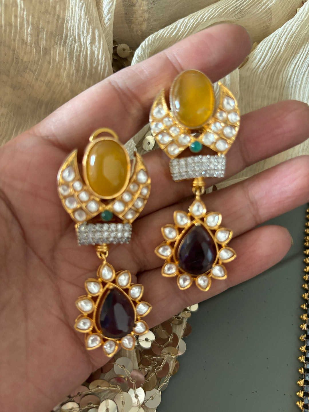 Exquisite Amrapali Fusion Pendant Necklace - Elevate Your Elegance