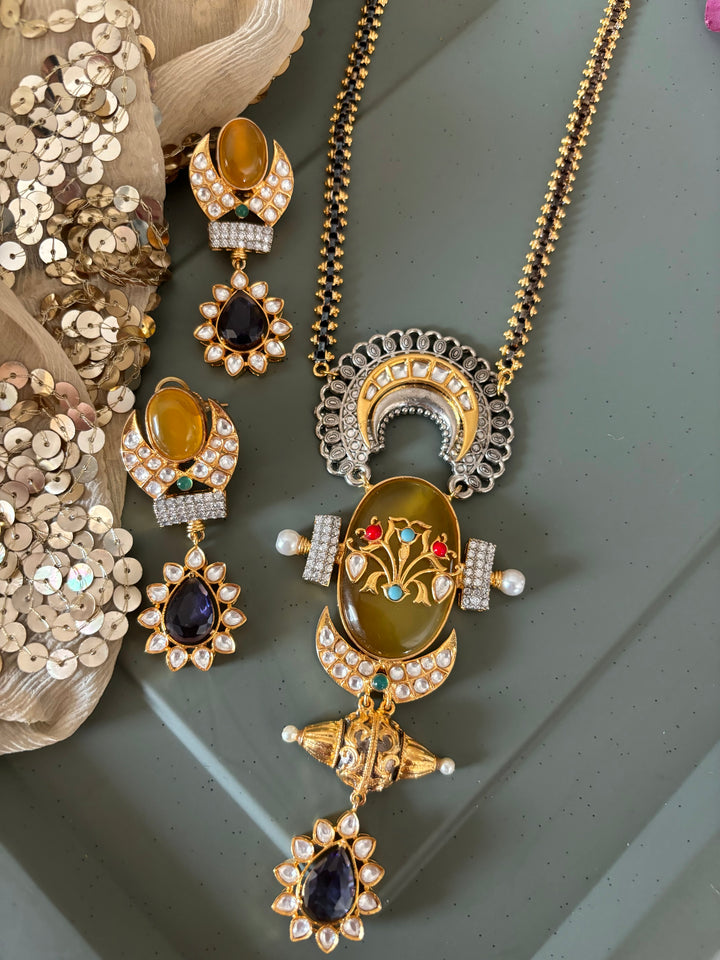 Exquisite Amrapali Fusion Pendant Necklace - Elevate Your Elegance