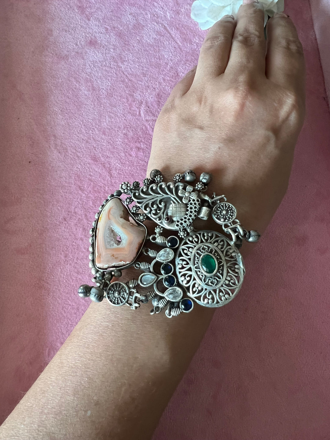 Elegant Fusion Handcuff - Premium Brass & Stone Craftsmanship