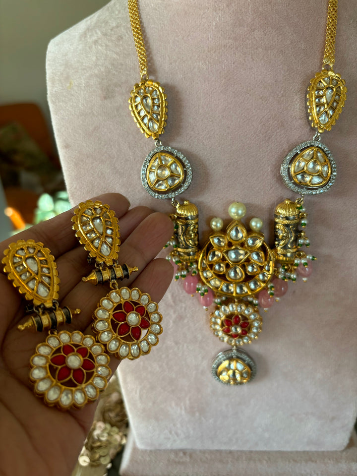 Exquisite Amrapali Fusion Pendant Necklace - Elevate Your Elegance