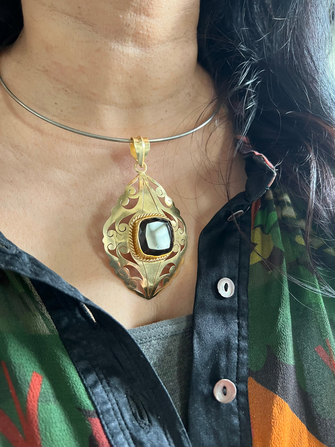 Exquisite Pendant Hasli Necklace