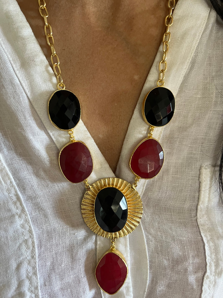 Exquisite Onyx Necklace - Premium Quality Craftsmanship