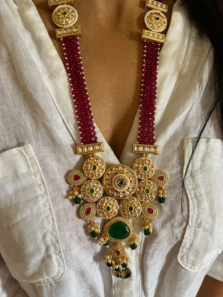 Beautiful Kundan Pendant Long Necklace with Earrings
