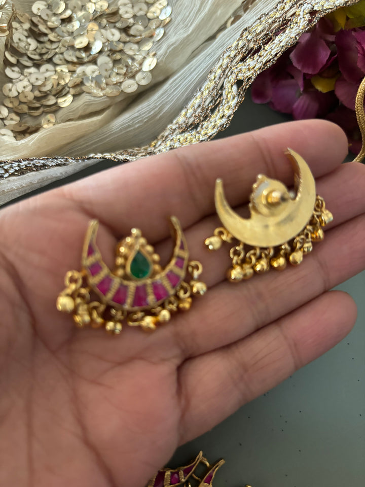 Multicoloured Crescent Kundan Necklace with Earrings