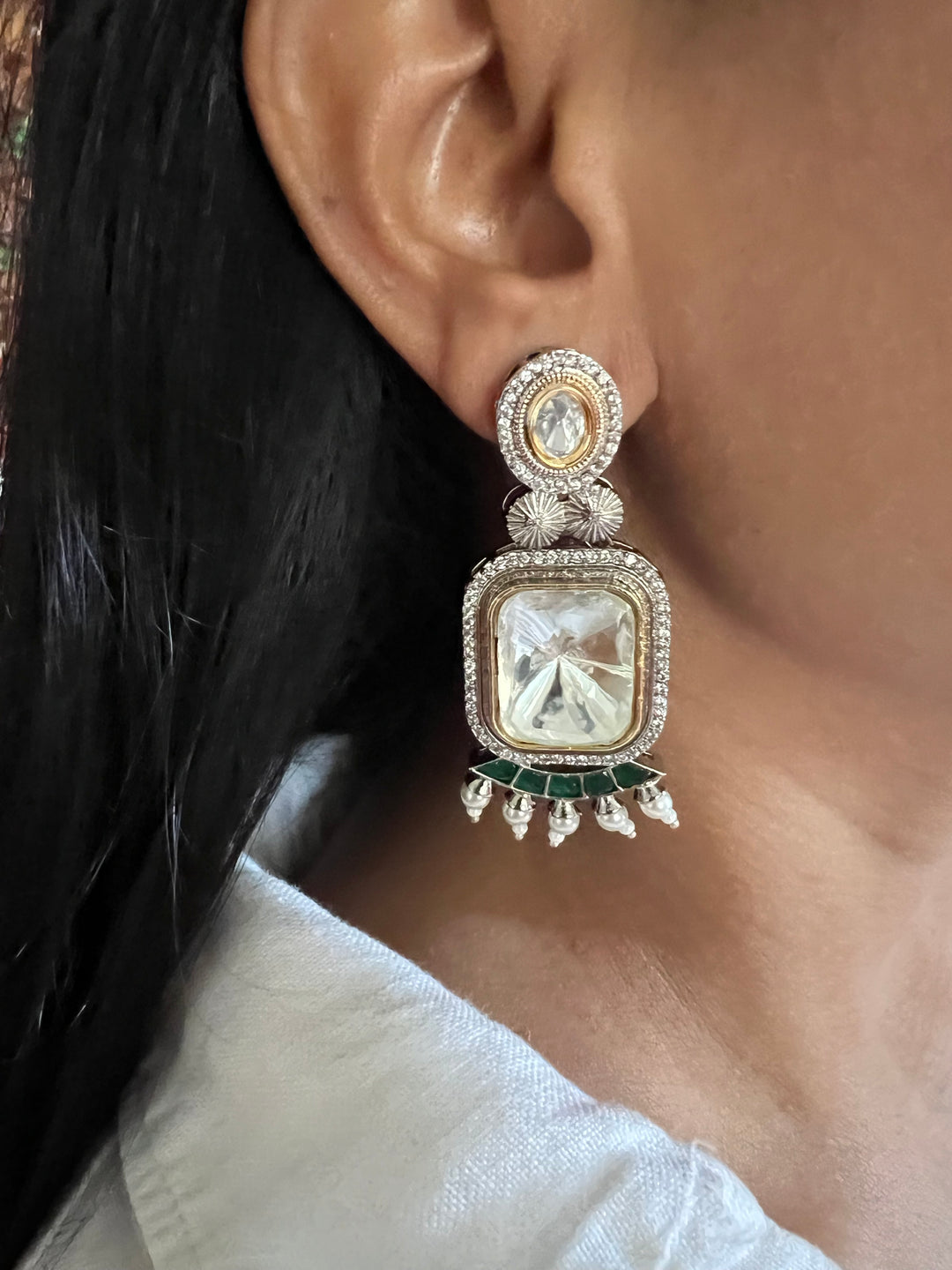 Elegant Earrings - Premium Quality, Exquisite Craftsmanship