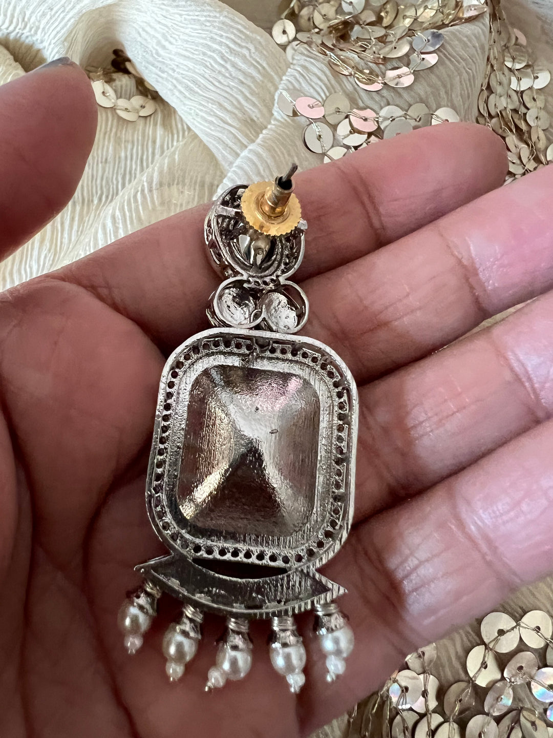 Elegant Earrings - Premium Quality, Exquisite Craftsmanship