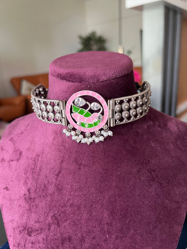 Elegant Enamelled Choker Necklace Set