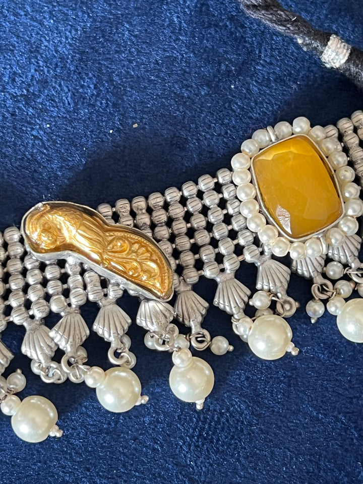 Chic Designer Fusion Choker