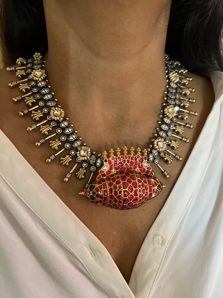 Beautiful Dholki Design Freshwater Pearls 925 Silver Necklace Set