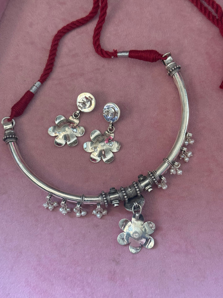 Handmade 925 Silver Flower Hasli Necklace Set | SHIVKA