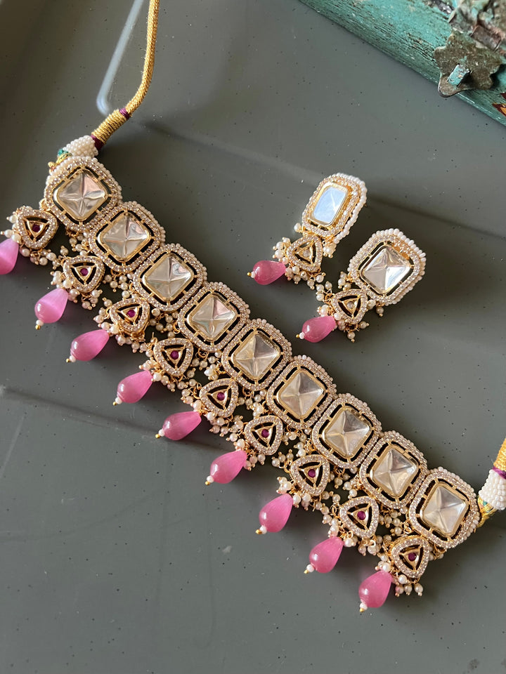 Elegant Choker Set - Unmatched Quality and Style