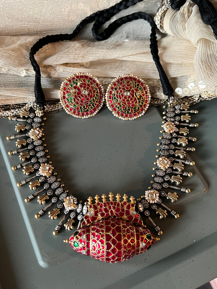 Beautiful Dholki Design Freshwater Pearls 925 Silver Necklace Set