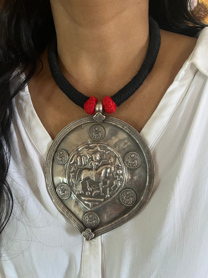 Bold Tribal Necklace - A Timeless Statement Piece