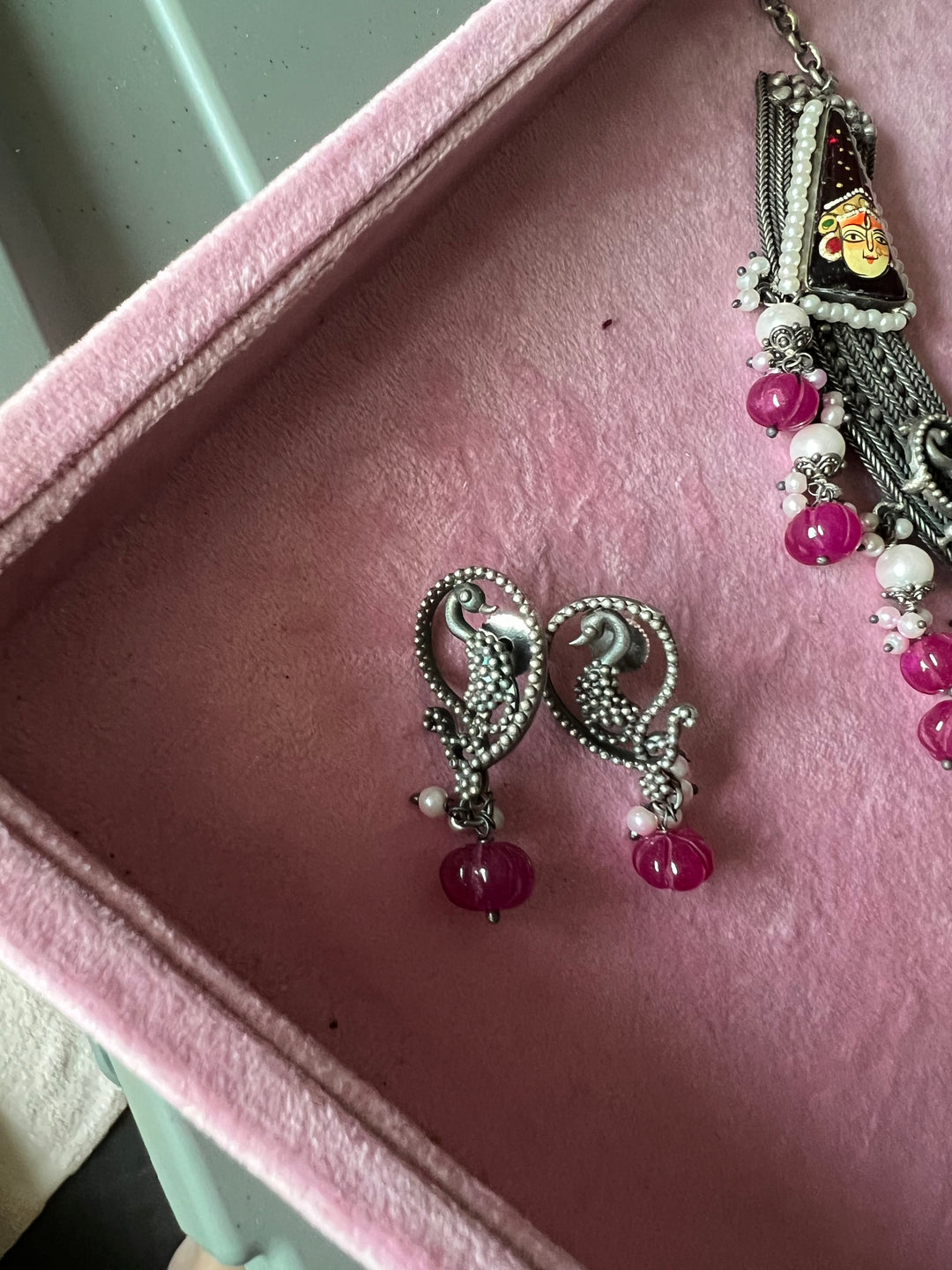 Antique Designer Fusion Necklace Set - Elevate Your Festive Look