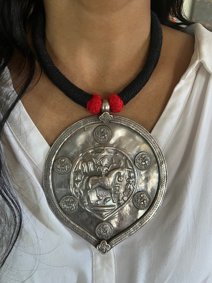 Bold Tribal Necklace - A Timeless Statement Piece