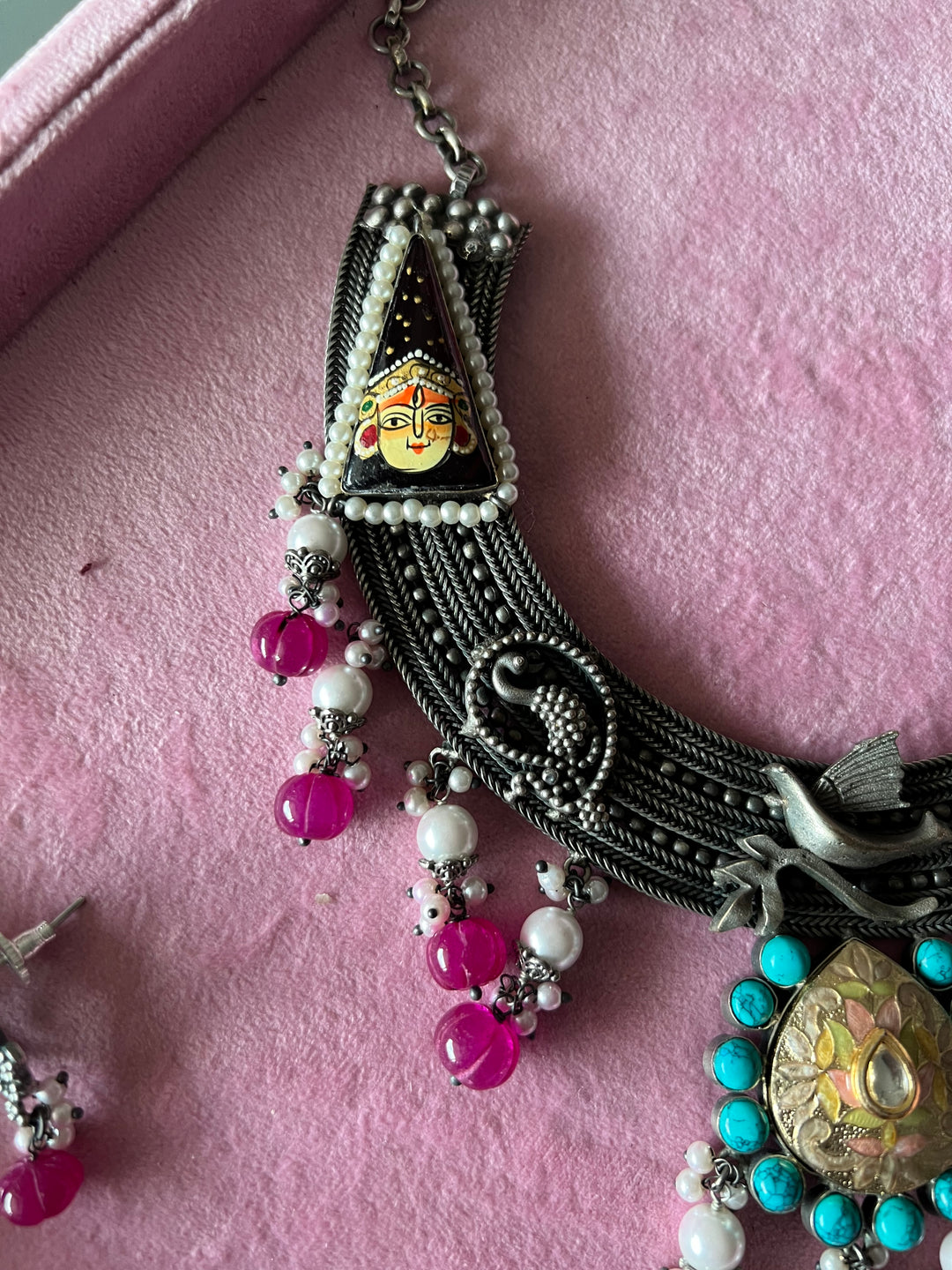 Antique Designer Fusion Necklace Set - Elevate Your Festive Look